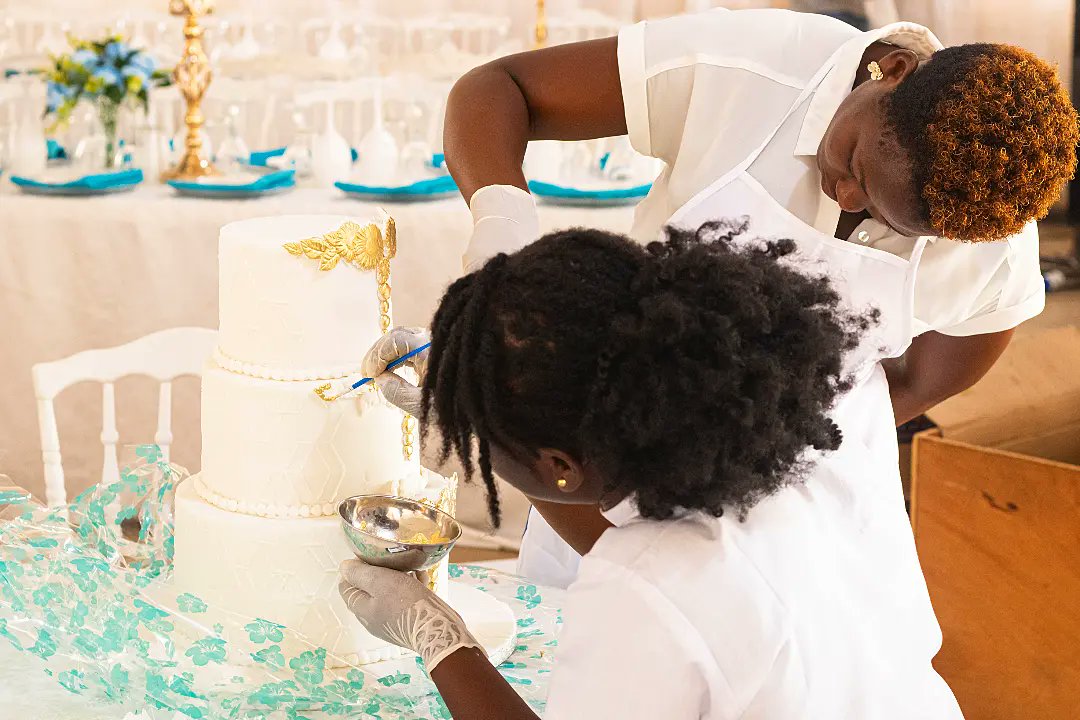klassic_bites's tweet photo. The Setup...
#klassicbites😋
#linkup for all your yummy treats on 0555077589 .
#weddingcake #newpost #cake #pastrychef #process #cakedecorating #newpost #cakes #wedding #ghanacakes #roundcakes #hocakes #cakesinho #bakersinho #celebration🎂 #weddingcakes https://t.co/0JU5Z12Jnq