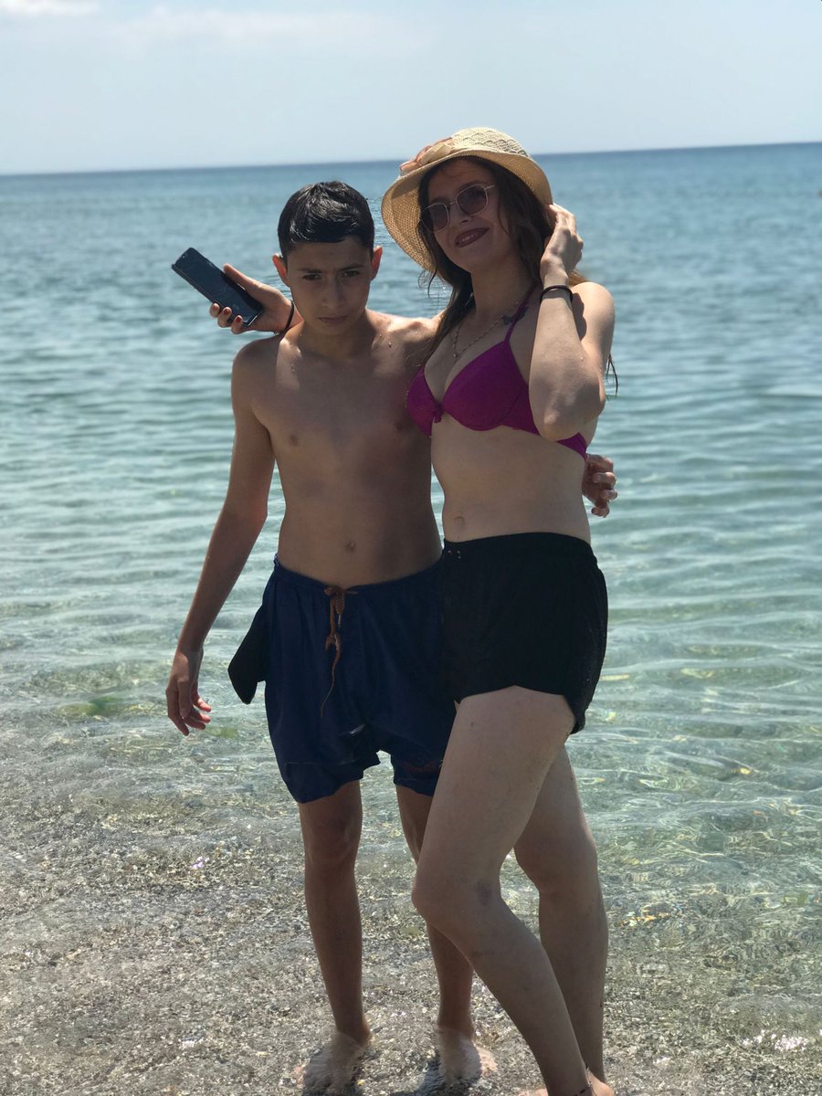 GnlBas1's tweet photo. #Hayatta en büyük #zenginlik; #mutlu bir #aileye #sahip #olmaktır.🦋☀️🌊❤️🧿🥰 https://t.co/ZtHrgqLuVw