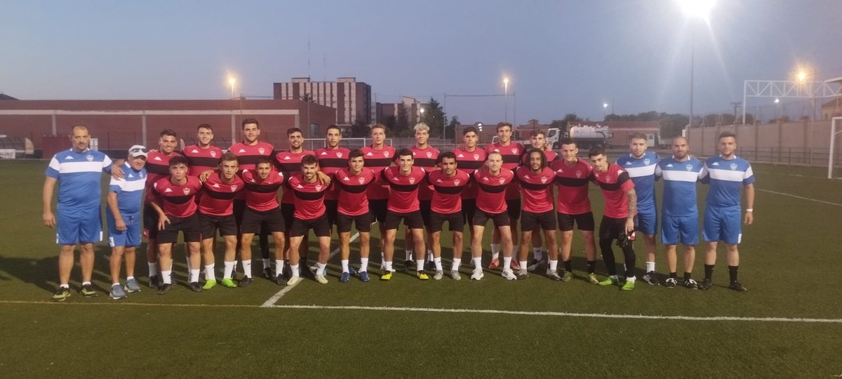 🏋️‍♀️ Temporada 23/24 🏋️‍♀️
🗓️ Día 1 😃

Gracias @CDBetisCF por permitirnos comenzar los entrenamientos en sus instalaciones ante las obras que se están acometiendo en Las Salinas.

#VamosTorde💪