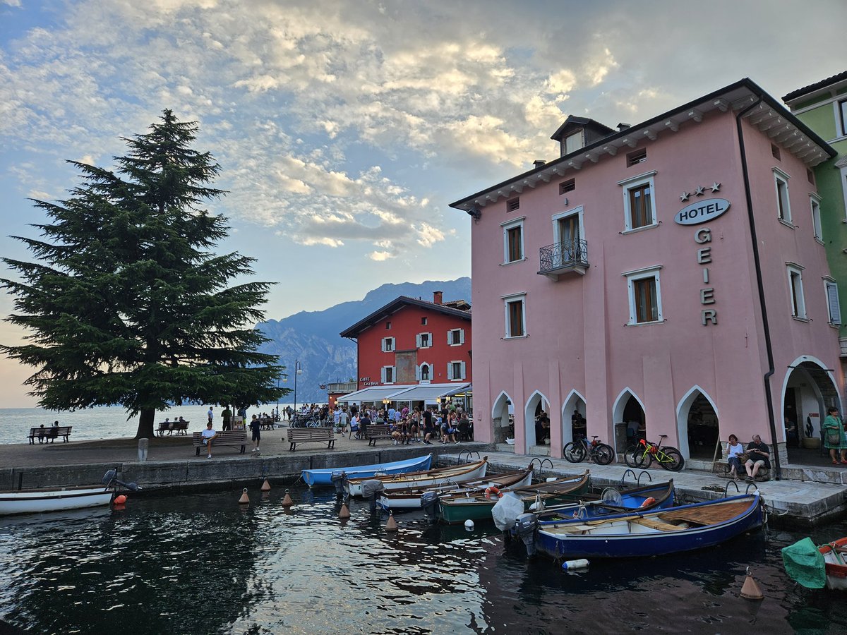 ManniTaal's tweet image. 🇮🇹 #Torbole 😍

#LagodiGarda #Trentino #Italia