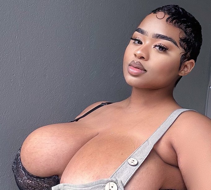 I hate how my first instincts when I&rsquo;m sad it&rsquo;s to change my hairstyle. Now I just wanna dye my hair<a href="/tag/lonewolfdiaries"class="tags"><span>#lonewolfdiaries</span></a>