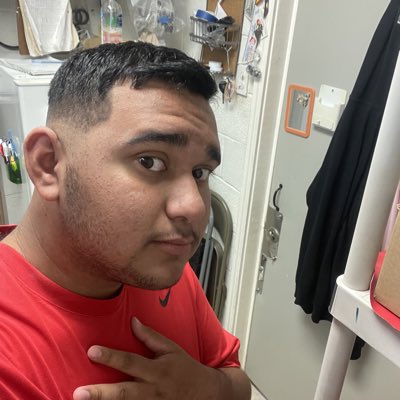 rob3769357734's tweet photo. #NewProfilePic https://t.co/EgehdNcg37