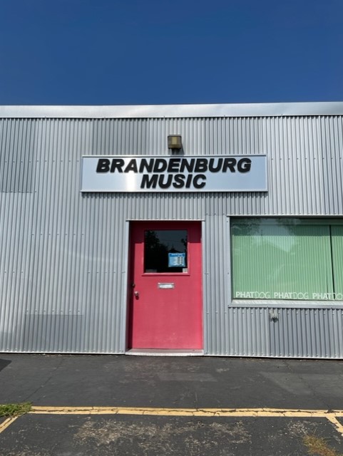 Lazy, hazy, crazy days of summer! Come on in and hang out with us!  brandenburgmusic.com #drumshop #drummers #music #percussion #gongs #soundbath #djembes #smbcourse