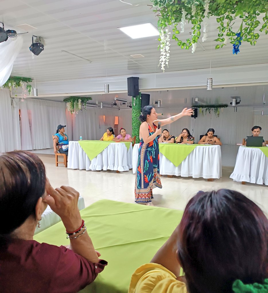 CEnsayos's tweet photo. Conspiramos por la paz y confirmamos que unidxs logramos mucho más.
Mujeres y personas LGTBIQ+ del norte del Cauca, nos preparamos para hacer el pliegue de peticiones con el que proponemos participar este 3 de agosto en el Comité Nacional de Participación #Paz #DialogosELN 🧵 https://t.co/zrxPZ47v2i