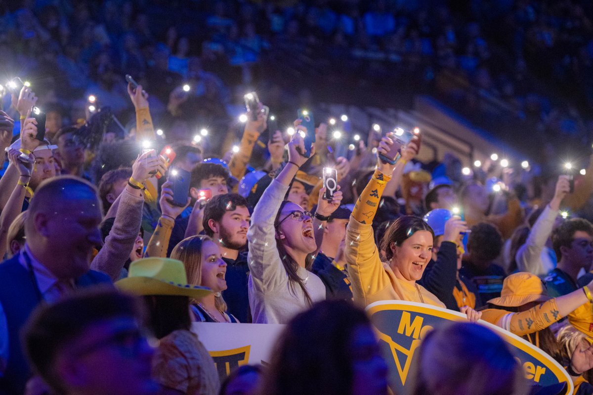 WestVirginiaU's tweet photo. Your next adventure starts today, #WVU28! Applications to join the Mountaineer family are now open! ๐๐
Apply Now โก๏ธ https://t.co/W4QfH8pOUa https://t.co/bYqOnPMSiI