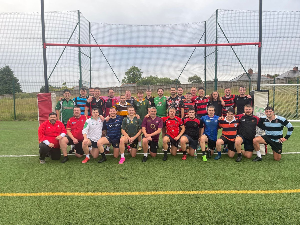 Senior squad having fun in the retro’s and upping physicality in preparation for the first pre season game of the season Vs <a href="/barry_rfc/">Barry 'Bombers' RFC</a> on Saturday 🦁🦁🦁