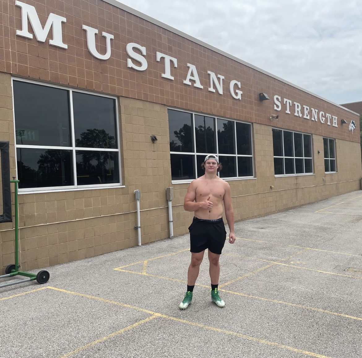 <a href="/MarquetteFootbl/">Marquette Football</a> just because it’s an off week, it doesn’t mean that you’re OFF! Go get a lift in, grab a teammate and go run some sprints! Refuel, Rest and Repeat! Set an OFF week goal and go crush it! Good luck