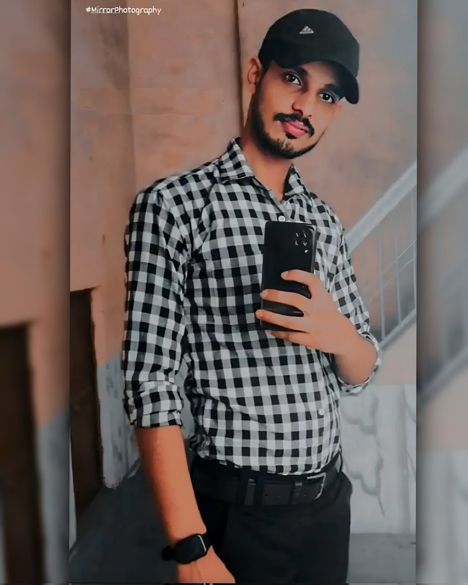 SomeshConnect's tweet photo. किरदार की खूबसूरती,
दिलों को जीत लेती है।

~ #SomeshConnect https://t.co/46N8Tho6CF