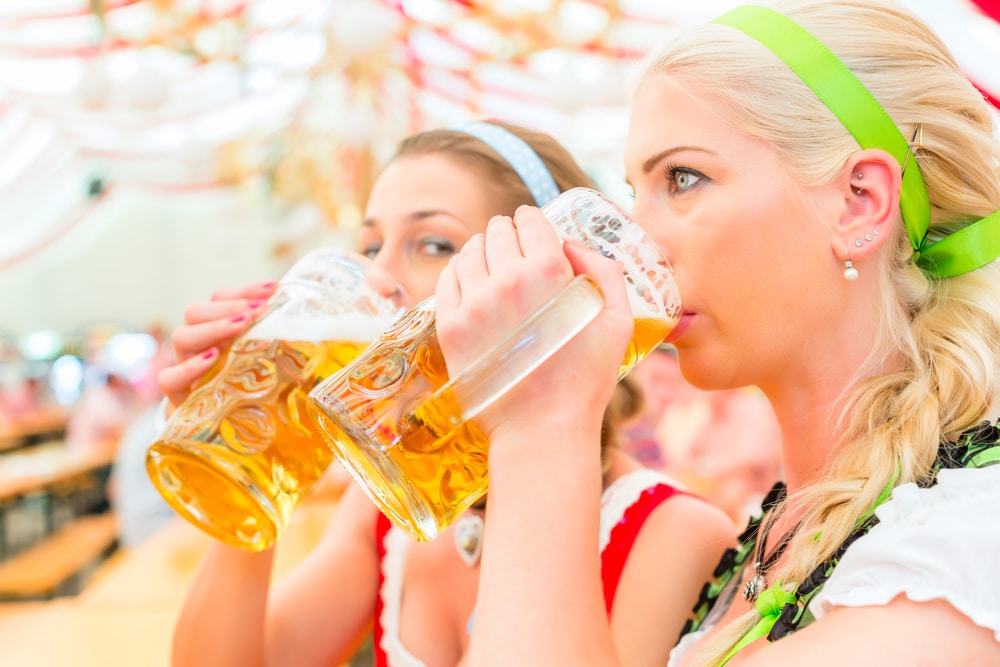 Prost! How to Order a Beer in German Like a Native fluentu.com/blog/german/ho… #learngerman