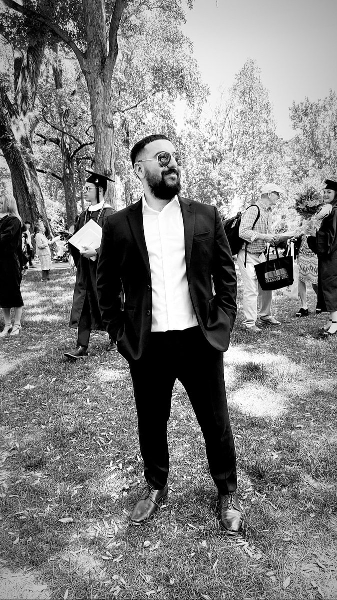 Justammartian's tweet photo. Life is like a good black and white photograph, there’s black, there’s white, and lots of shades in between 🔲 https://t.co/yVnZapLWaJ