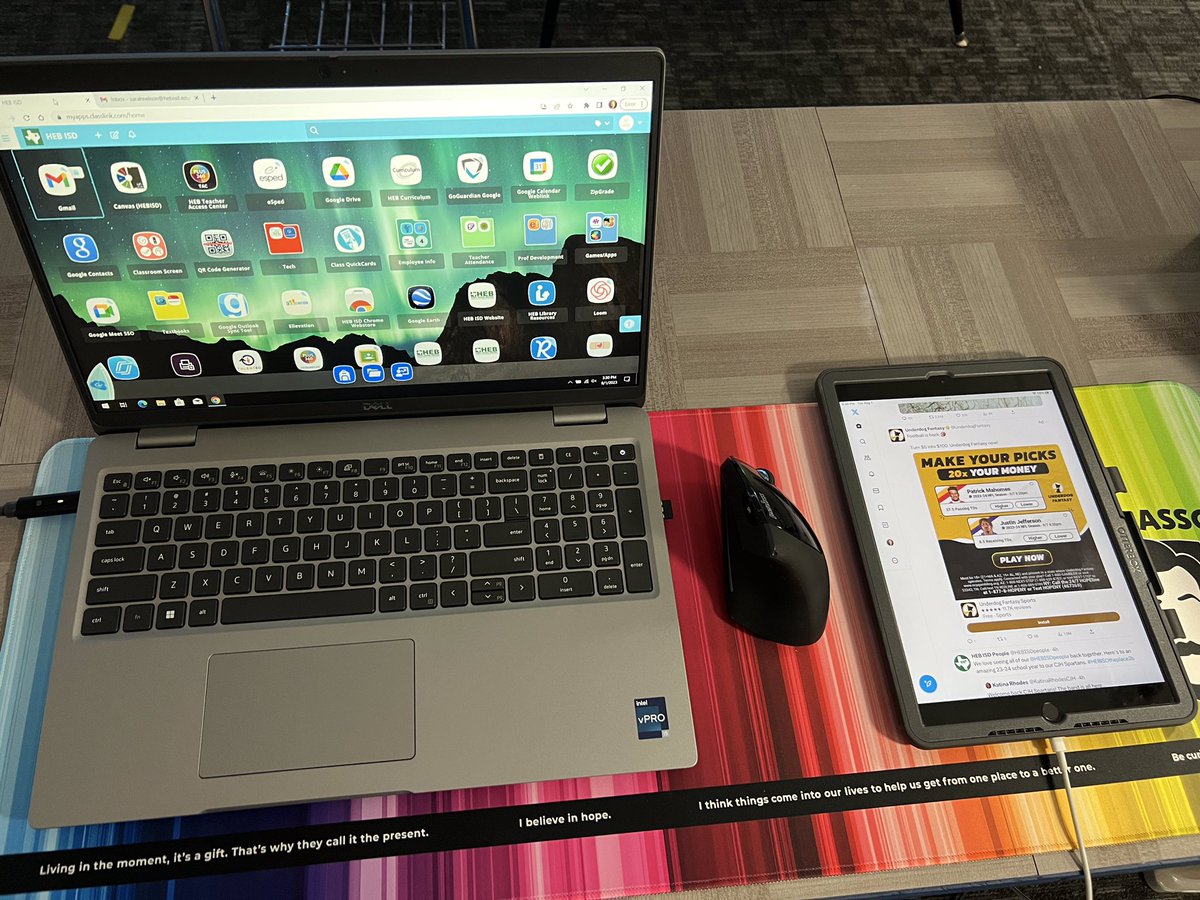 MsNelsonCJHS's tweet photo. Eager to use the newly issued technology in my Central Junior High World Geography classroom as #wegrowstudents … thank you @hebisd @HEBISDpeople  — what a great way to #welcomebackHEBISDPeople @KatinaRhodesCJH @CynthiaMorganH1 @BenjaminKirton1 https://t.co/dZGrt2cs6e