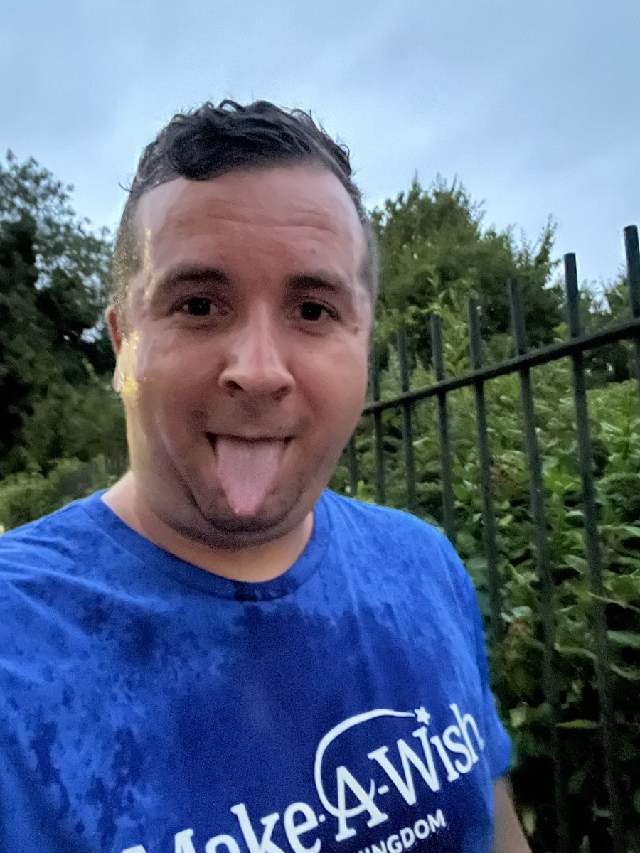 Nath2410_'s tweet photo. Day 1 in the bag of the Run 57 for @MakeAWishUK 💫
54 miles to go. #run57 #makeawish https://t.co/T7w1ja0uyQ