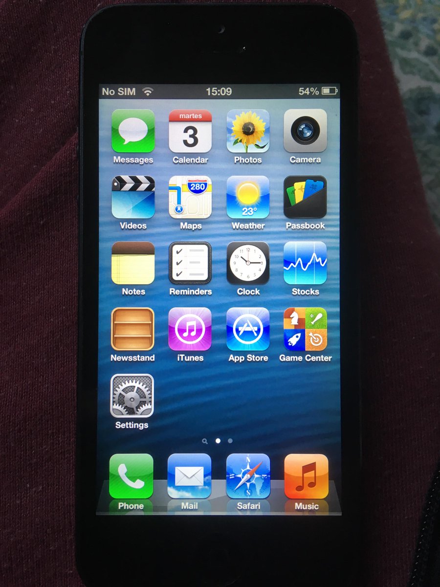 samkohl's tweet photo. This iPhone was just perfect https://t.co/wQmZFUdT5S