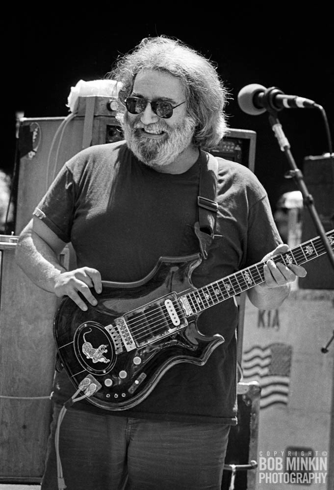 HBD JG  🌹⚡️💀 

Music Never Stopped / NFA

#JerryGarcia  I miss you more than words can tell.