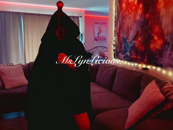 It&rsquo;s giving Necromancer but make it sexy #sexysauron #sauron #lordoftherings #lotr #cosplay #lordoftheringscosplay<a href="/tag/sexysauron"class="tags">#sexysauron</a><a href="/tag/cosplay"class="tags"><span>#cosplay</span></a><a href="/tag/stockings"class="tags"><span>#stockings</span></a><a href="/tag/tights"class="tags"><span>#tights</span></a><a href="/tag/gamergirl"class="tags"><span>#gamergirl</span></a><a href="/tag/lordoftherings"class="tags"><span>#lordoftherings</span></a>