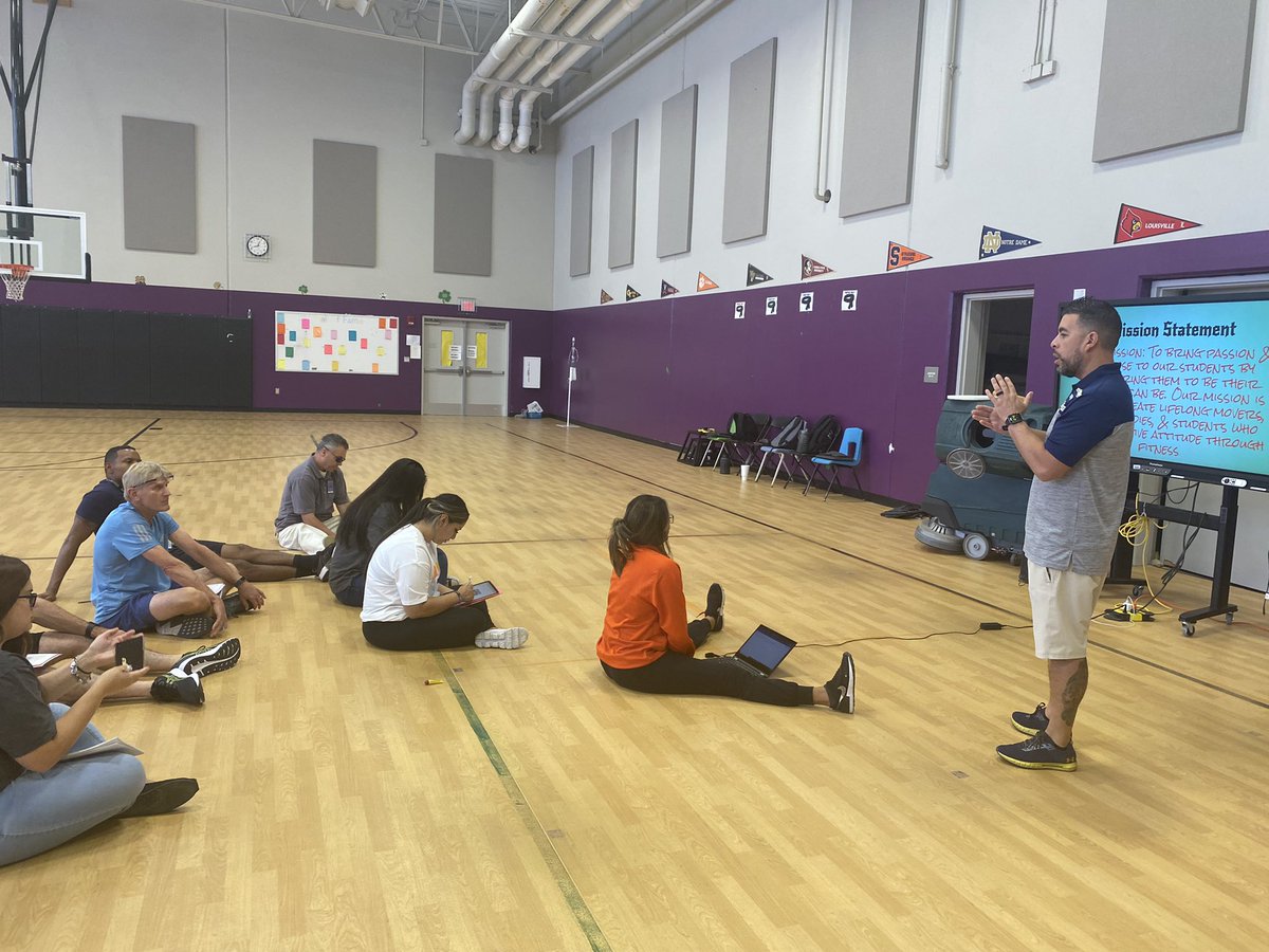 CoachDivaDay's tweet photo. We are blessed to have our new PE/Health Teachers aboard @EctorCountyISD! We are grateful for our ROCK STAR Veteran Teachers sharing Best Practices for a Day In The Life Of A PE/Health Teacher! @PEgonzo0126 @ScottMuri @drliliananez #Impact #MakingAnImpactThroughMovement https://t.co/hxCAQce8MO