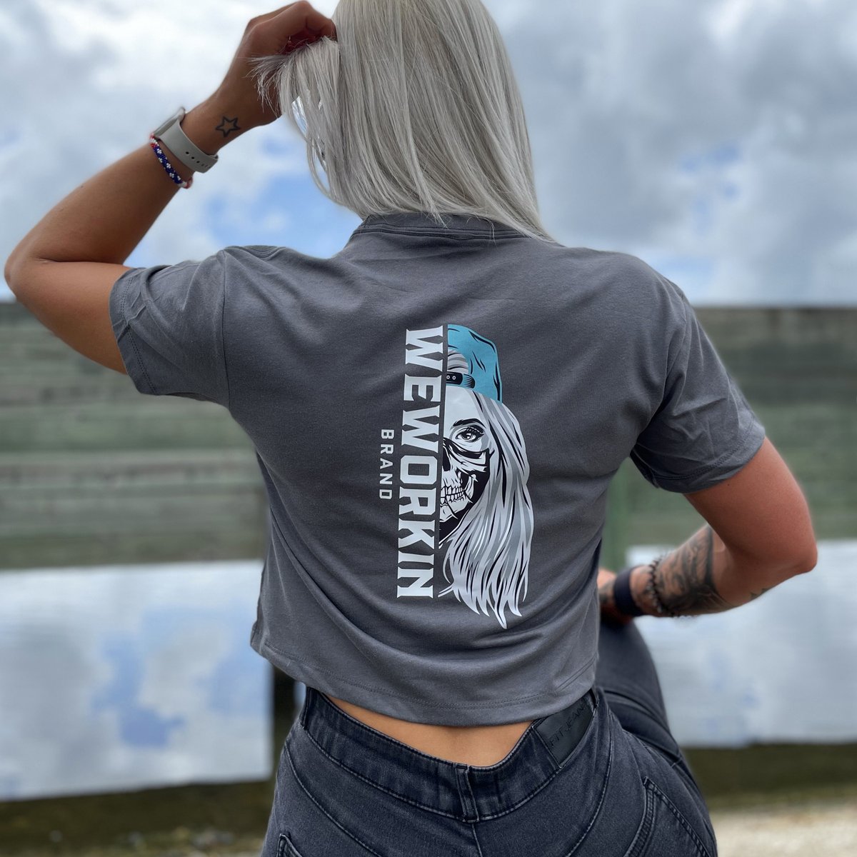 weworkinbrand's tweet photo. NEW Women’s CROP TEES! Grab 'em NOW!!!
Pick your fav TEE color THEN choose from [7]  different back graphic colors!

Shop here: https://t.co/wvNw2BfVA8 https://t.co/Twmh9XReI2