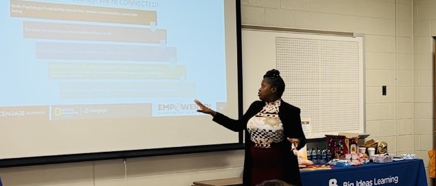 Indispeaknteach's tweet photo. Shout out to you leaders in Ft. Wayne, Indiana!🥰We had a wonderful time talking about closing the achievement gap. Thanks BIL and NGL for the opportunity to spread light as a coauthor!🤗#drindiawhite #tedx #math #students #teachers #mathandyou #bigideasmath #nationalgeographic https://t.co/lgNFMRABaB