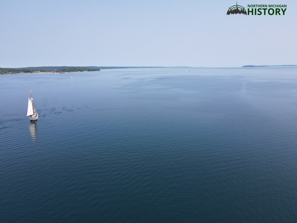 The bay has a rich history that dates back thousands of years.
northernmichiganhistory.com/grand-traverse…
#northernmichiganhistory #history #northernmichigan #upnorthhistory #grandtraversebay #grandtraversebayhistory #bayhistory #eastbay #westbay
