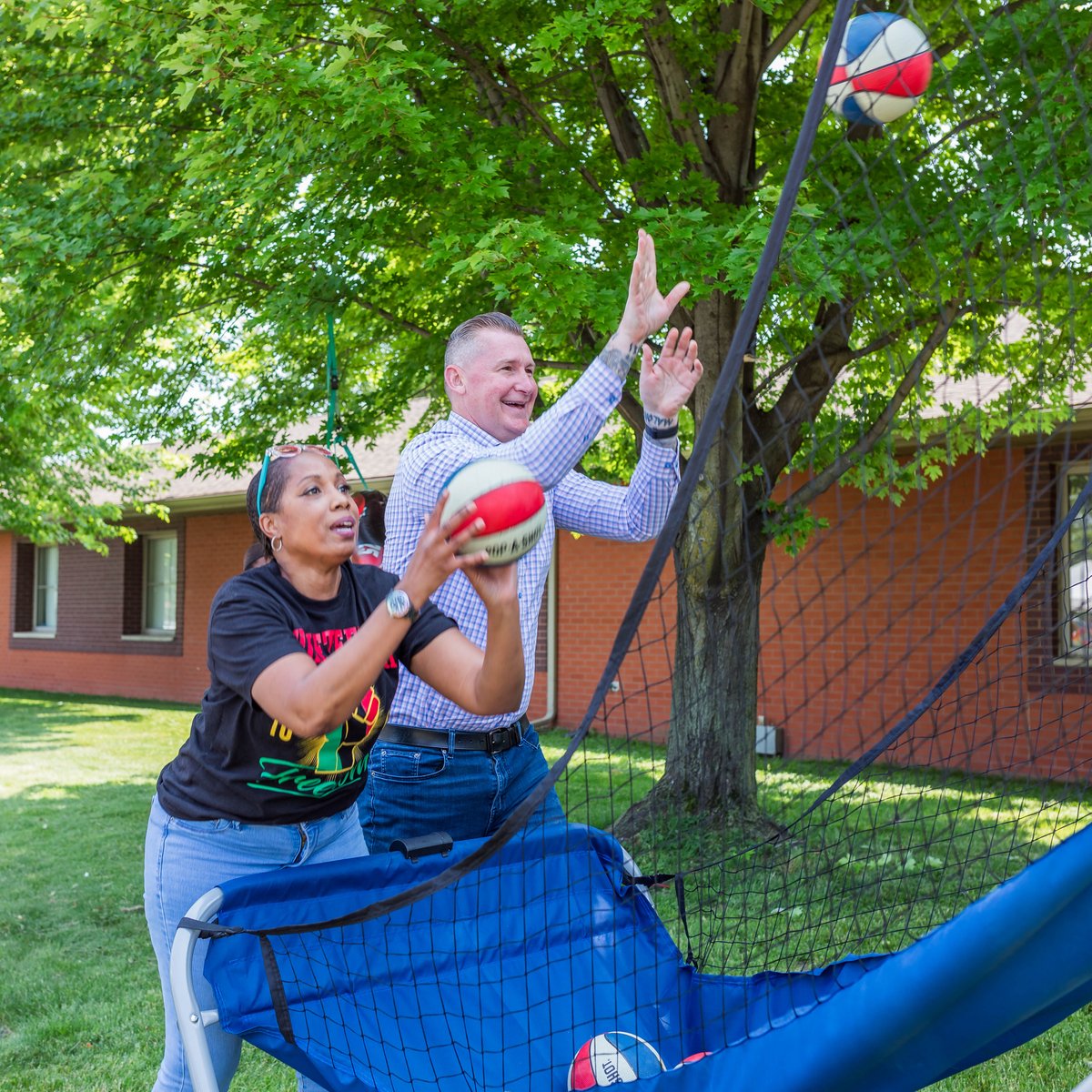 covenanthousemi's tweet photo. We had a ball last month at our Juneteenth event with Bill Bedrossian, our @CovenantHouse CEO! Thank you to everyone that contributed, attended, and made an impact on our residents. 

#CovenantHouse #Juneteenth #EndYouthHomelessness https://t.co/B8xyOdYxij