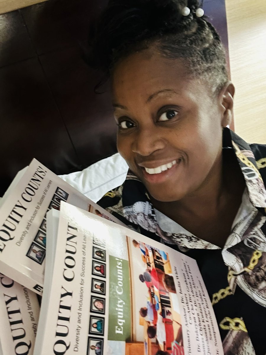 DrIndiaMath's tweet photo. Shout out to you leaders in Ft. Wayne, Indiana!🥰We had a wonderful time talking about closing the achievement gap. Thanks BIL and NGL for the opportunity to spread light as a coauthor!🤗#drindiawhite #tedx #math #students #teachers #mathandyou #bigideasmath #nationalgeographic https://t.co/RbxWeV2OrE