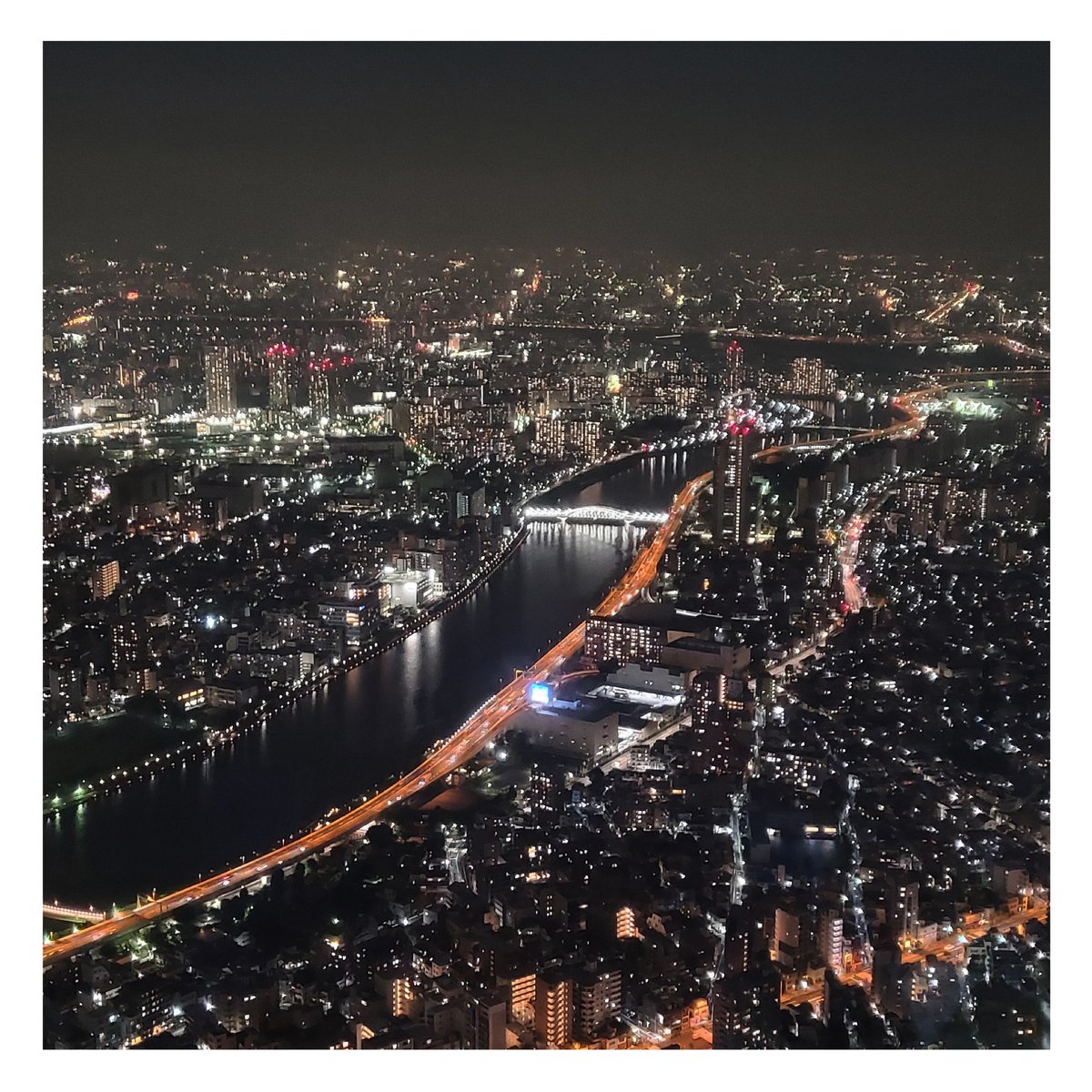 Rivers from around the 🌎: The Sumida River, Tokyo, Japan.

📷 Rashid Mushkani (2022)