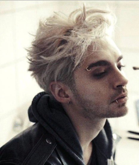 kiriii's tweet photo. Bill en Feel it All es tan, necesito abrazarlo https://t.co/PiBAFfiWXL