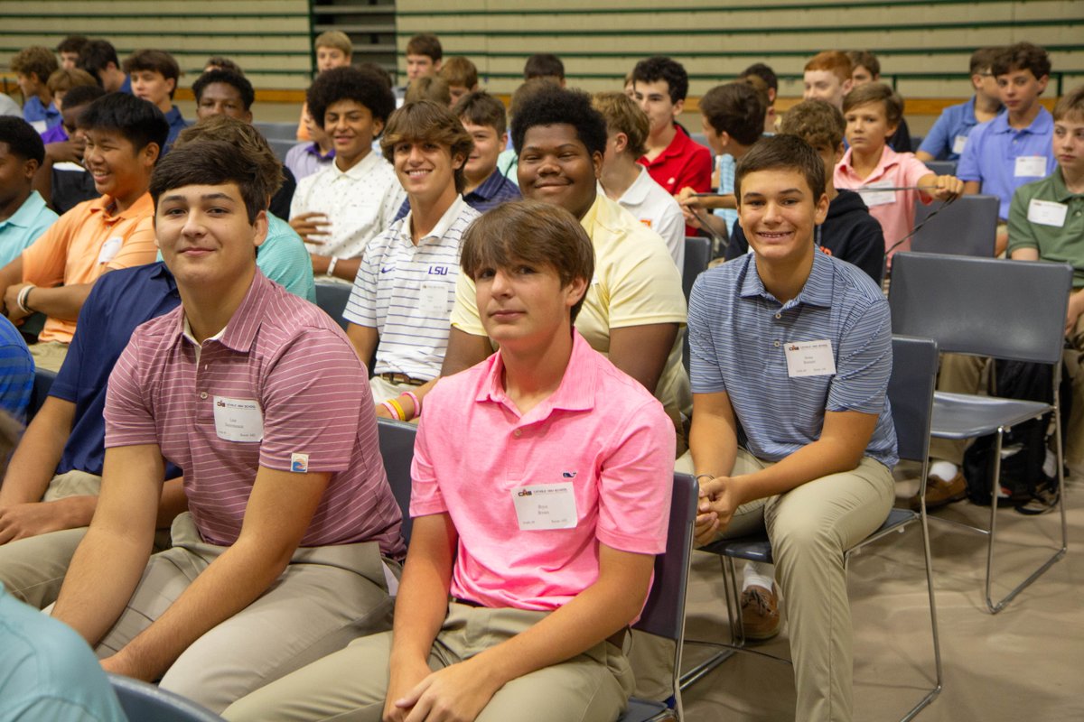 CHS_BR's tweet photo. Today, we kicked off the Back-To-School season with Bear Claws for Breakfast and Computer Roll-Out. We're just NINE DAYS away from having all of our Bears back on campus. We can't wait to see these smiling faces fill the halls every day! #BackToSchoolBears https://t.co/uSLVSrkj22