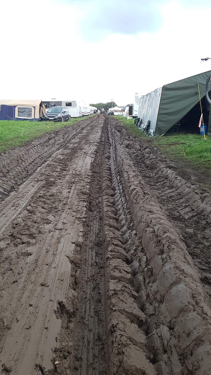 ToRue's tweet photo. Da hilft schleppen dann auch nix mehr...

#WackenOpenAir #Wacken #WOA2023 https://t.co/60iKRiZFoT