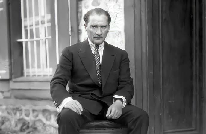 ibrahim Haskoloğlu (@haskologlu) on Twitter photo Türkiye Dışişleri Bakanlığı, umarım en kısa sürede Disney+’ın Atatürk’e yaptığı saygısızlığa karşı gerekli adımları atar. <a href="/HakanFidan/">Hakan Fidan</a>
Kendine Atatürkçü diyen iki yüzlü tatlı su balığı solcuların da gerçek yüzünü yine gördük.
Atatürk sahipsiz değildir. Saygısızlık yapamazsınız. Türkiye Dışişleri Bakanlığı, umarım en kısa sürede Disney+’ın Atatürk’e yaptığı saygısızlığa karşı gerekli adımları atar. <a href="/HakanFidan/">Hakan Fidan</a>
Kendine Atatürkçü diyen iki yüzlü tatlı su balığı solcuların da gerçek yüzünü yine gördük.
Atatürk sahipsiz değildir. Saygısızlık yapamazsınız.