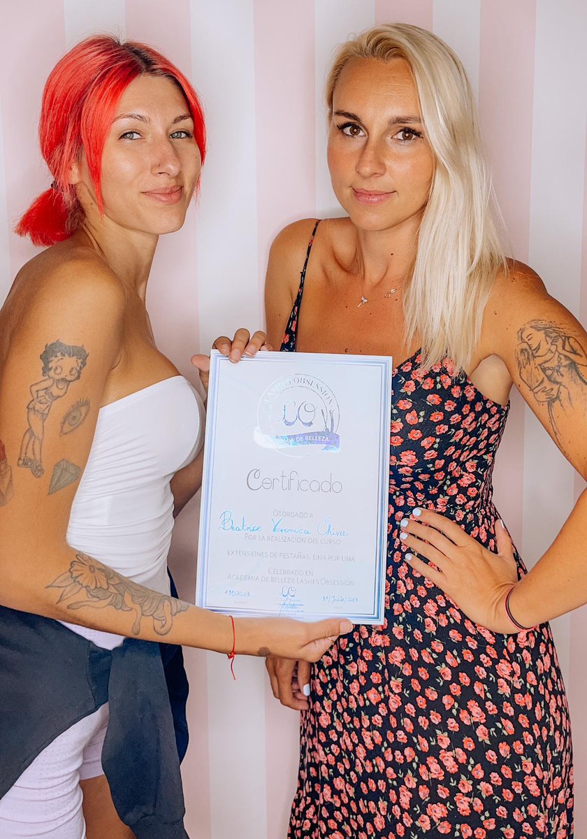 LashesObsession's tweet photo. ULTIMO #CURSO DE #EXTENSIONESDEPESTAÑAS PRE-HOLIDAYS

Beatrice ha aprovechado el verano para progresar en su perfil profesional, te gustaría aprender a la vuelta de la vacaciones?
Reserva tu fecha 💬+34 656 288 232 

#cursosdemaquillaje #cursodeextensionesdepestañas https://t.co/2pWmvwBi4N