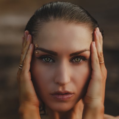 AvroraGunko's tweet photo. #NewProfilePic https://t.co/DFOOu1A4FI
