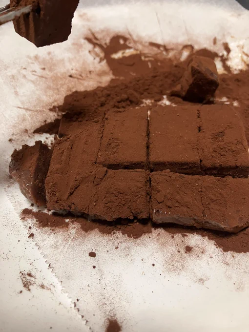 昨日生チョコつくった