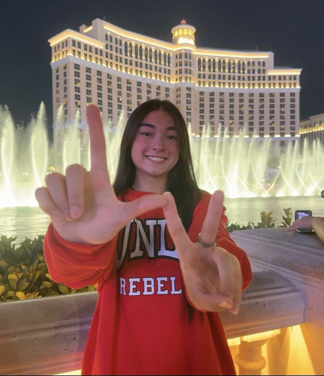 AustinJuniors's tweet photo. 🚨𝗖𝗢𝗠𝗠𝗜𝗧𝗧𝗘𝗗🚨

Congratulations to Alexa Ankerstar (AJV 17 adidas) on her commitment to UNLV! We are proud of you and can’t wait to see all that you accomplish at the next level🤩

#settingahigherstandard // #BEaREBEL https://t.co/zynYHBarta