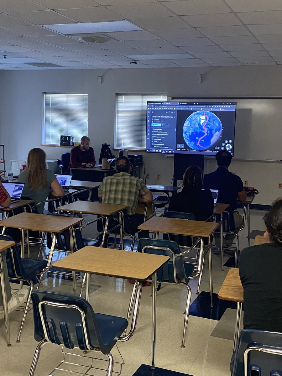 christy_clain's tweet photo. Shout out ๐ฃ to the eighth grade @BlalackMS science team for sharing how they ENGAGE students with content using creativity, community connections , and relationships! @CFBISD @PatrickPulliam5 #gameon #cfbsciencestrong๐ช๐ฝ #optimizingoutcomes https://t.co/DGD15BlHDC