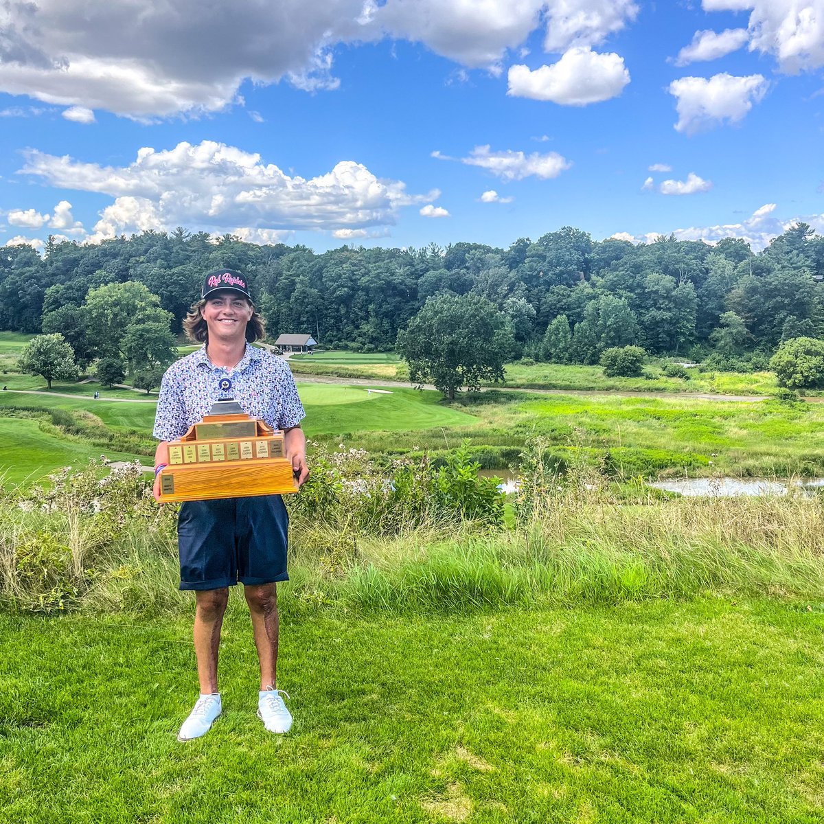 acaseofthegolf1's tweet image. Dayton Price was one of just two survivors of a crash that killed the coach and 6 of his teammates on the University of Southwest golf team a few years ago. He spent time in critical condition

Last weekend he won the Mississauga Golf and Country Club medal play.  Pretty awesome