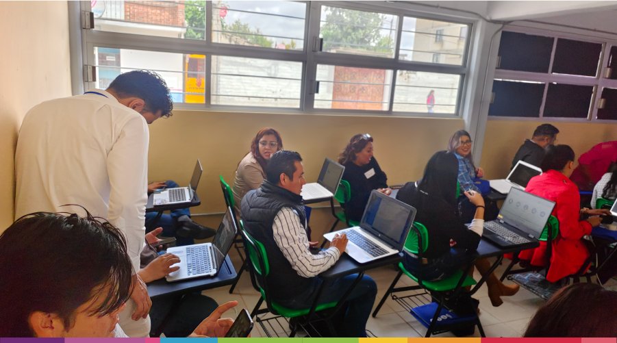 israeljero's tweet photo. Dimos inicio al 1er día de la serie de 4 Capacitaciones para Docentes de #EMS. En un enriquecedor espacio se descubrieron estrategias tecnológicas vanguardistas y los participantes experimentaron con un simulador de #LaboratoriosVirtuales. 📚🔬 Continuamos fortaleciendo la educación de excelencia en el #Edoméx.
@alfredodelmazo @geramonro05 @SEMSedomex  @CloudLabs_co