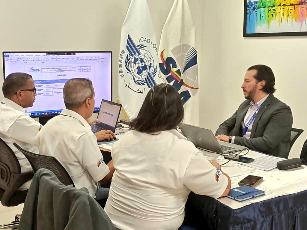 inac_ve's tweet photo. Integrantes de la Misión de Asistencia Técnica de la OACI-SAM, se reúne con especialistas de los Servicios a la Navegación Aérea #SNA, para evaluar procedimientos aeronáutico.

¡Venezuela abierta al futuro!

@icao https://t.co/mT1bVoEaUM