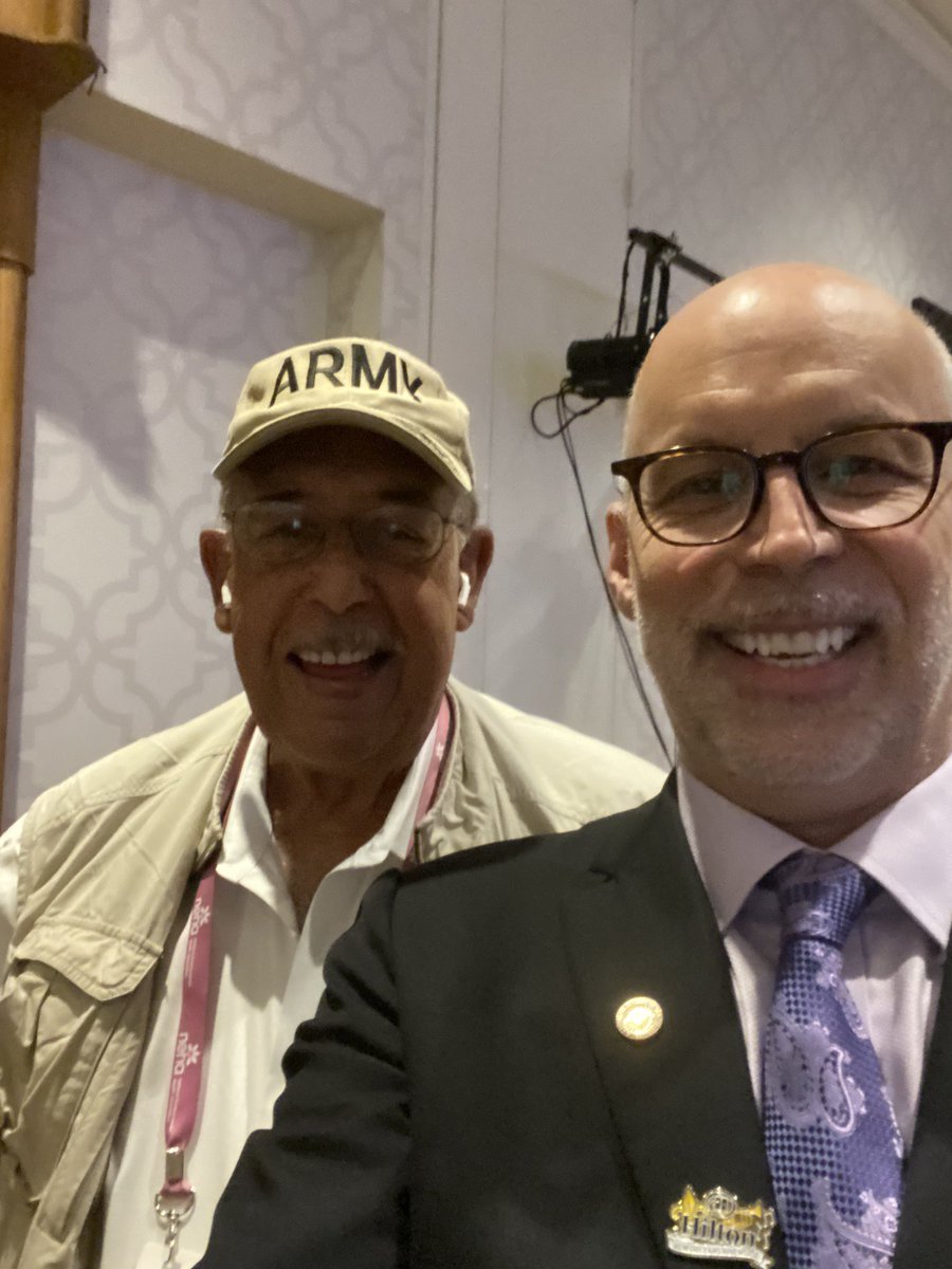 DTDyjack's tweet photo. Hanging w @ltgrusselhonore at the @nehaorg #NEHAAEC https://t.co/Kisfsp50P1