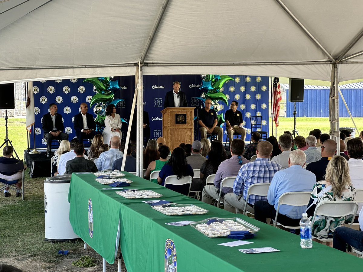 Tomás Prieto (@tprieto) on Twitter photo What an honor it was to be at <a href="/Highland_Scots/">Highland High School</a> ground breaking ceremony for their new Aquatic Center! Thank you for reaching out to <a href="/Mr_Ware_/">Brandin Ware</a> and me and inviting us to take part is the ceremony! <a href="/ChipmanChargers/">Chipman Junior High School BCSD</a> <a href="/Team_BCSD/">Bakersfield City School District</a> What an honor it was to be at <a href="/Highland_Scots/">Highland High School</a> ground breaking ceremony for their new Aquatic Center! Thank you for reaching out to <a href="/Mr_Ware_/">Brandin Ware</a> and me and inviting us to take part is the ceremony! <a href="/ChipmanChargers/">Chipman Junior High School BCSD</a> <a href="/Team_BCSD/">Bakersfield City School District</a>