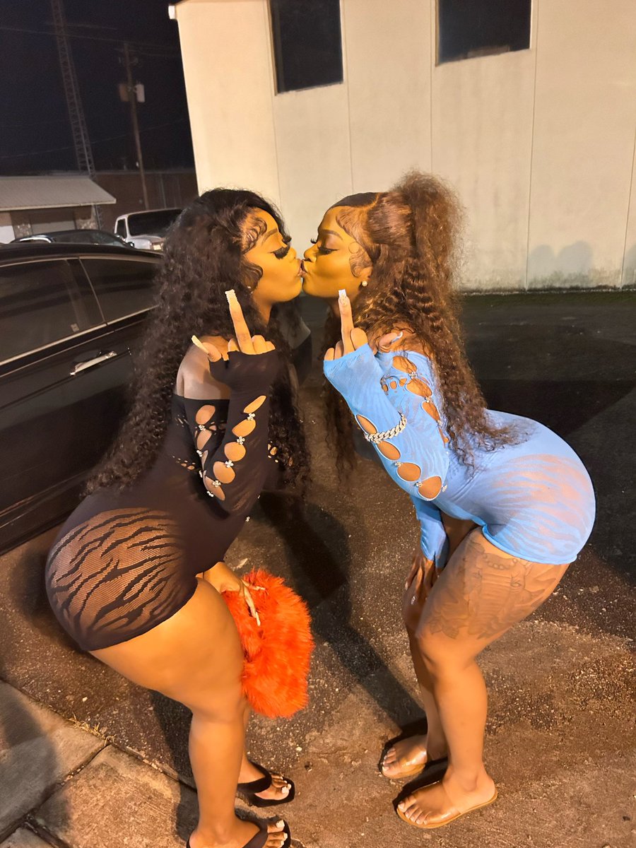 cherricharise's tweet image. my bestie my bestie, i love her life ❤️