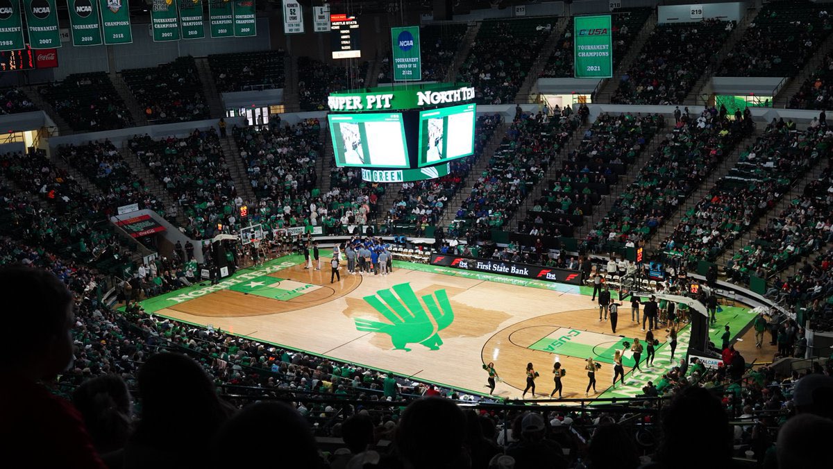 AidenDisu's tweet photo. After a great conversation with @PhilForte13 I am beyond grateful to say I have been offered by the University of North Texas!
@CoachKevinDTX 
@_Coach_Nick22 
@ProSkillsEYBL 
@SMCA_Athletics 
@johnhollmon https://t.co/Iw3K3zgIJR