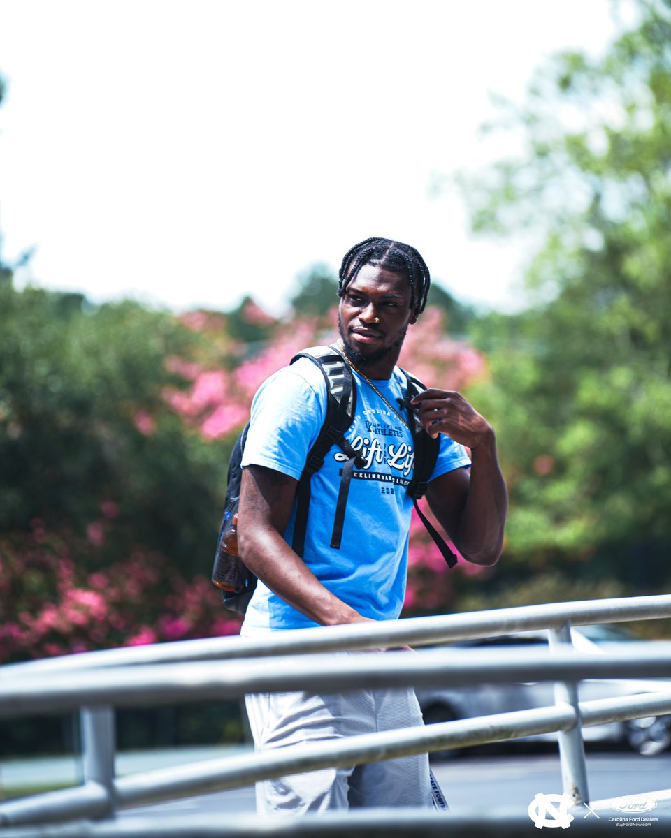 UNCFootball's tweet photo. Training Camp is here 😁⛅️

#CarolinaFootball 🏈 #UNCommon https://t.co/ArsRoWWNWW