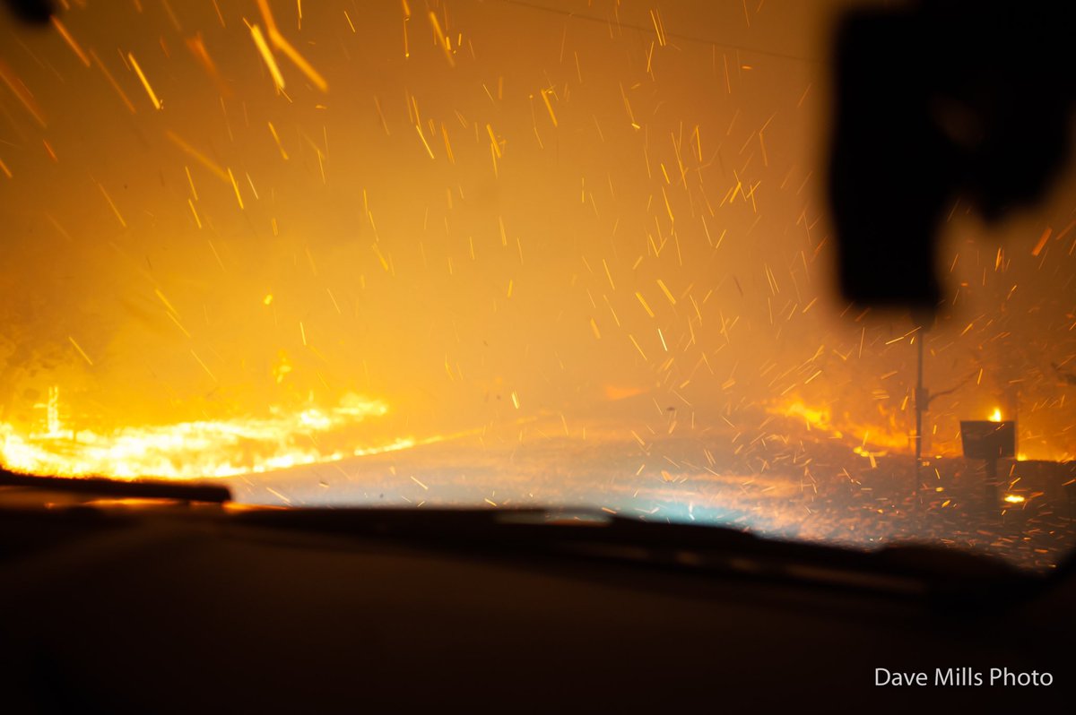 Kincade Fire October 2019 👇 IG | davemillsphoto FB | davemillsphoto2015 Twitter | davemillsphoto davemillsphoto.com davemillsphotography.com stocksy.com/davemills @lacofireairops @angeles_nf #fireground_daily #chiefmiller #fyp #fotyourpage #photojournalism