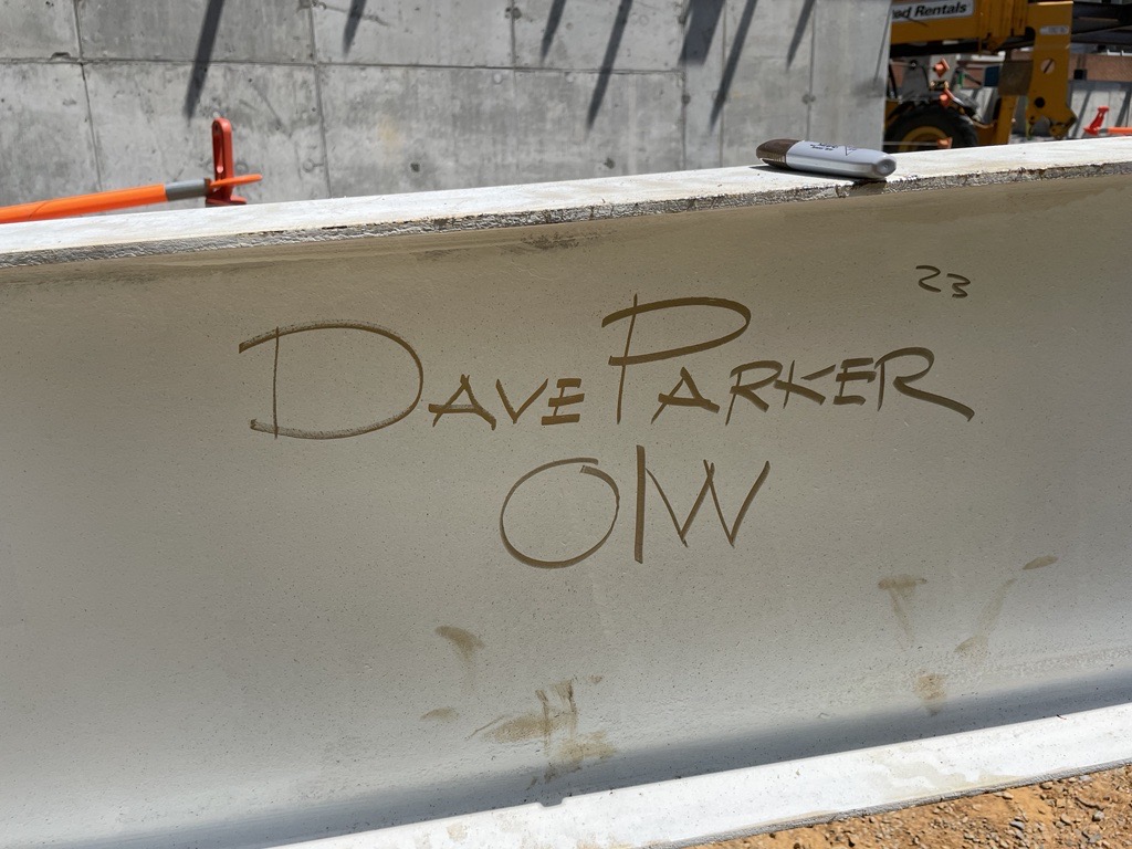orcuttwinslow's tweet photo. The beam was signed and raised for the HCA TriStar Horizon Medical Center ICU in Dickson, TN!
#beamsigning #orcuttwinslow #tennessse @HCAhealthcare @DPRConstruction https://t.co/mCrNETj5ID