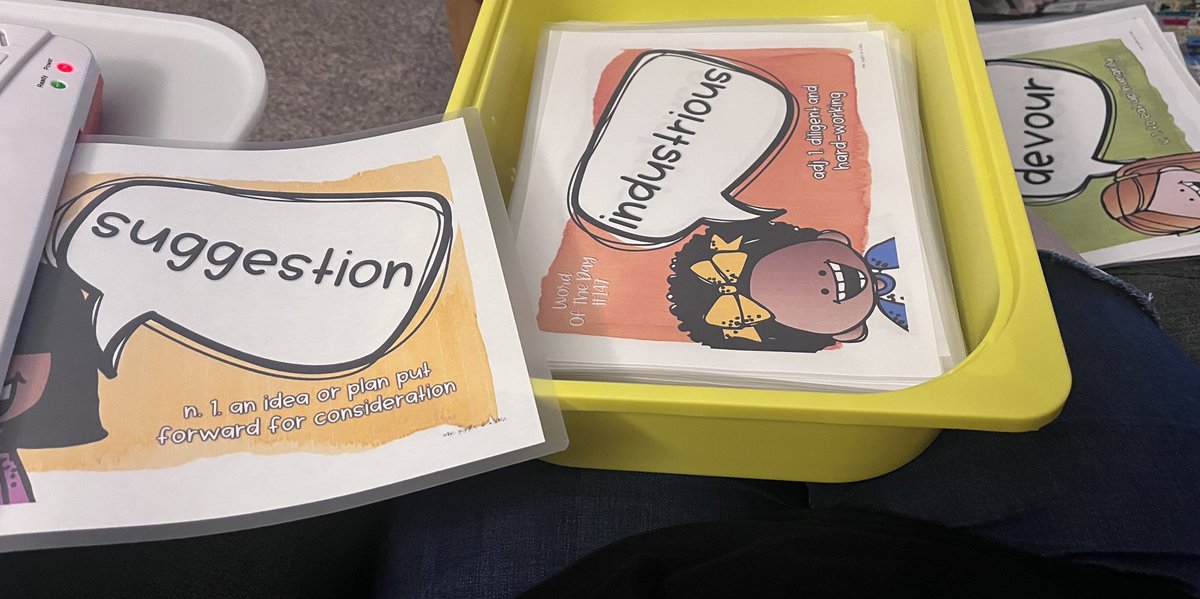 MidnightDraven's tweet photo. X.x Tried to laminate at work but it was so hot, it broke my laminator.

Lugged this cheap one home to make a dent in my large pile.

Loving this vocabulary set I bought. https://t.co/8rE29lPynt