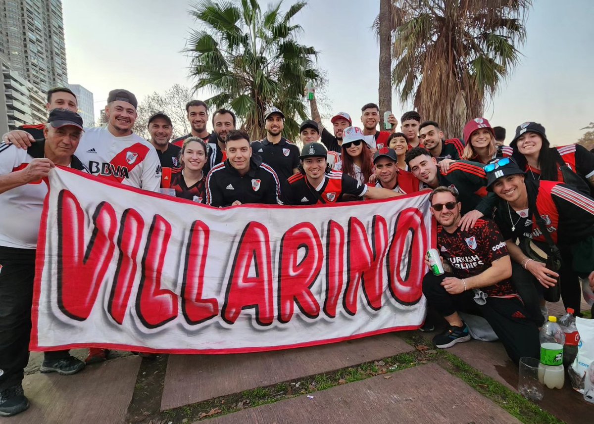 RiverLPM's tweet photo. ¡La previa copera en el Monumental con hinchas de todas partes del país! 

⚪️🔴⚪️ https://t.co/MMQxYC4yNw