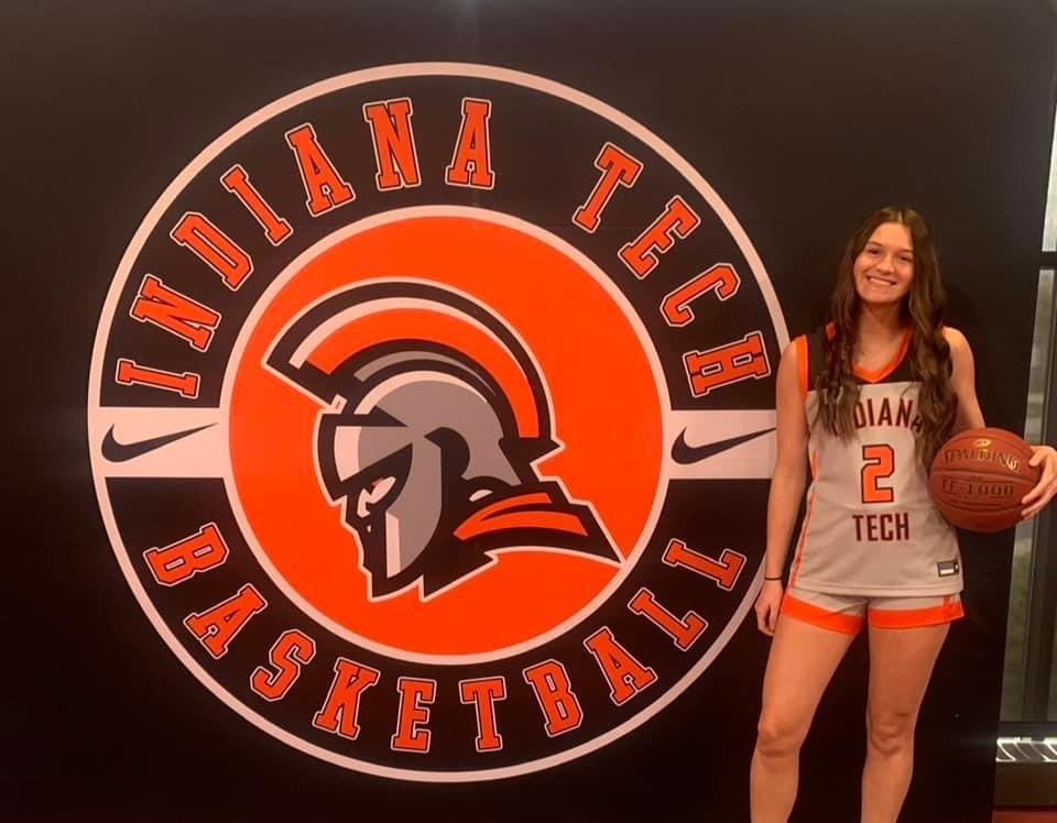 RonnieGrandison's tweet photo. Congrats 🎉 to RGB 🏀 Gold player, Madison Mueller! She has decided to continue her basketball career at Indiana Tech! We are so proud of you!You’re gonna do great! 👊🏼😎 #RGBasketball #RGSAfamily #RGBgold #warriors @RGSAcad  @maddiemueller19 https://t.co/z6KKPcJ5Gf
