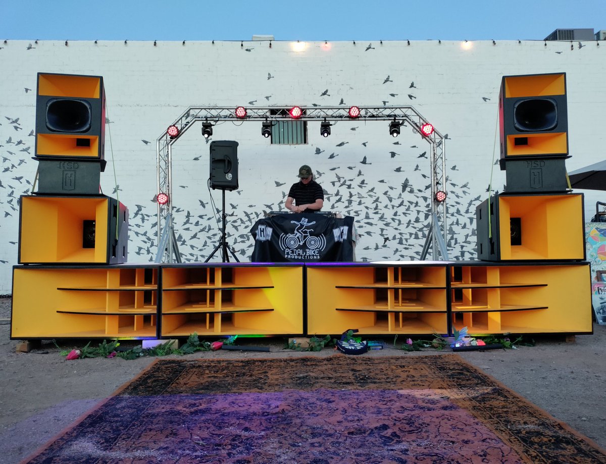 PedalBikeProd's tweet photo. Hey @Griz What would you think about a "Chasing the Golden Hennies" renegade for Ursa Major provided by AZ home grown audio crew @PedalBikeProd ? We would love to provide our @HennesseySound rig for an official renegade providing artists and attendees an extra special experience! https://t.co/9x7riBa5Wu