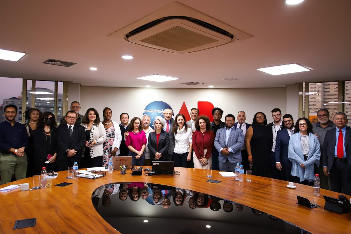 esuplicy's tweet photo. Encerramos agora reunião do Comitê que acompanha a crise de segurança pública no Guarujá. O comitê reúne representantes do Condepe, @oabsaopaulo, Defensoria Pública, Ouvidoria das Polícias e Ouvidoria dos Direitos Humanos, parlamentares da @camarasaopaulo e da @AssembleiaSP + https://t.co/aZgBKmRcvI